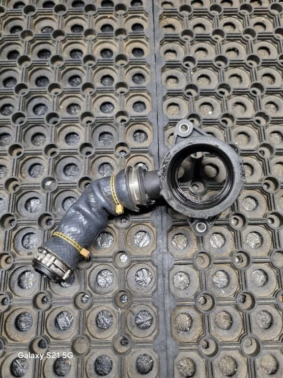 Rura dolotowa turbosprężarki – Volvo C30 (2010-2013)