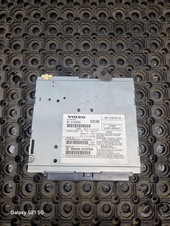 Radio, odtwarzacz CD/DVD, nawigacja – Volvo V50 (2008-2012)