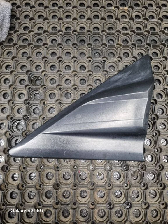 Poritiiva iluliist (molding) – Ford Transit Custom (2013-2023)