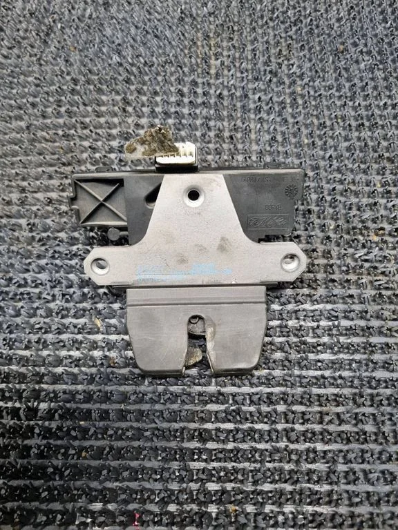 Tailgate/trunk/boot lock/catch/latch 01043429007