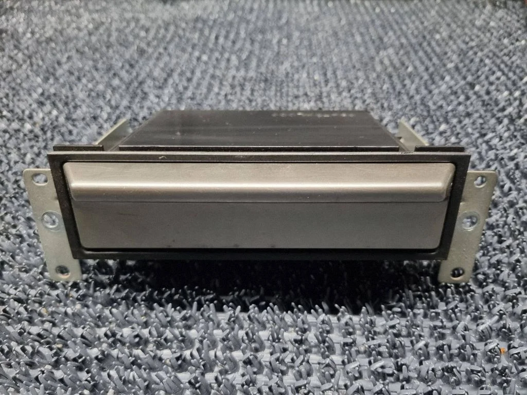 Glove box 6847515020