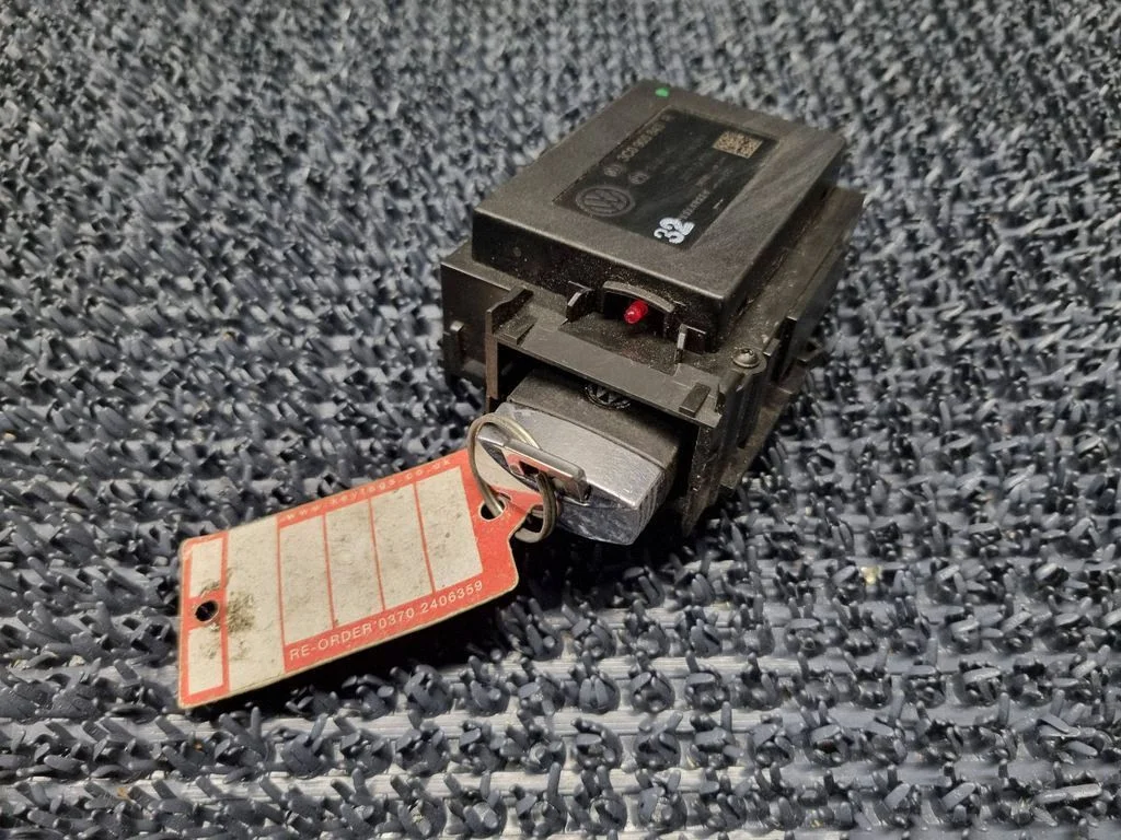 Ignition lock – Volkswagen Passat B6 (2005-2010)