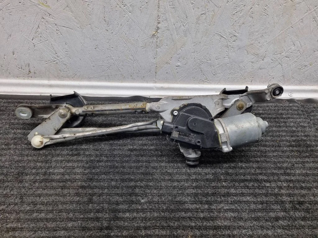 Front wiper linkage and motor 86511FJ010