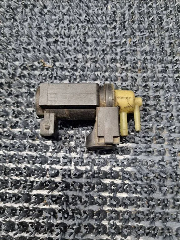 Turbo solenoid valve – Renault Trafic II (X83) (2001-2014)