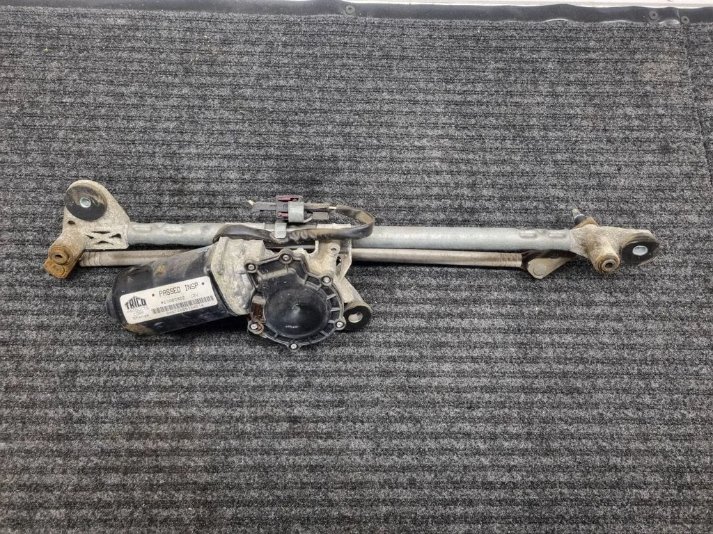 Front wiper linkage and motor – Opel Vectra C (2002-2005)