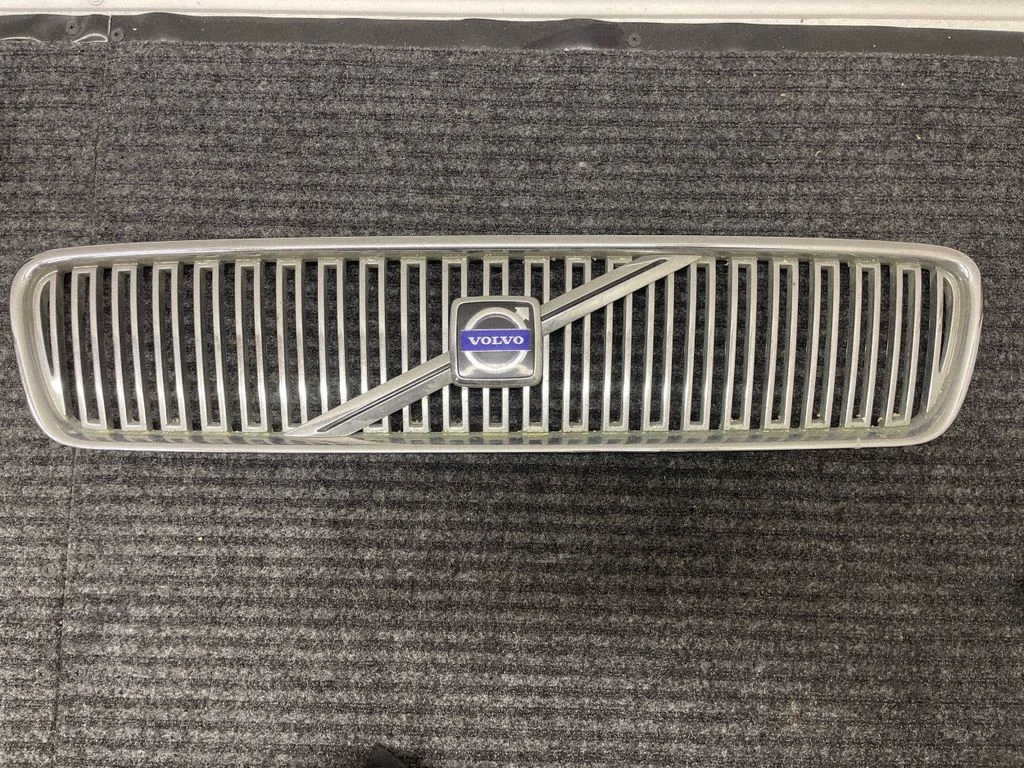 Front grill 8678554