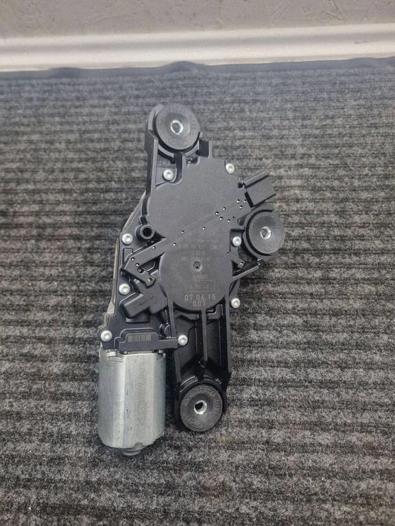 Rear window wiper motor – Volvo V50 (2008-2012)