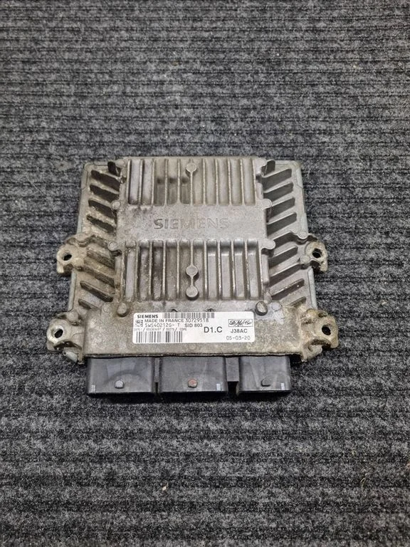 Engine control unit/module – Volvo V50 (2008-2012)