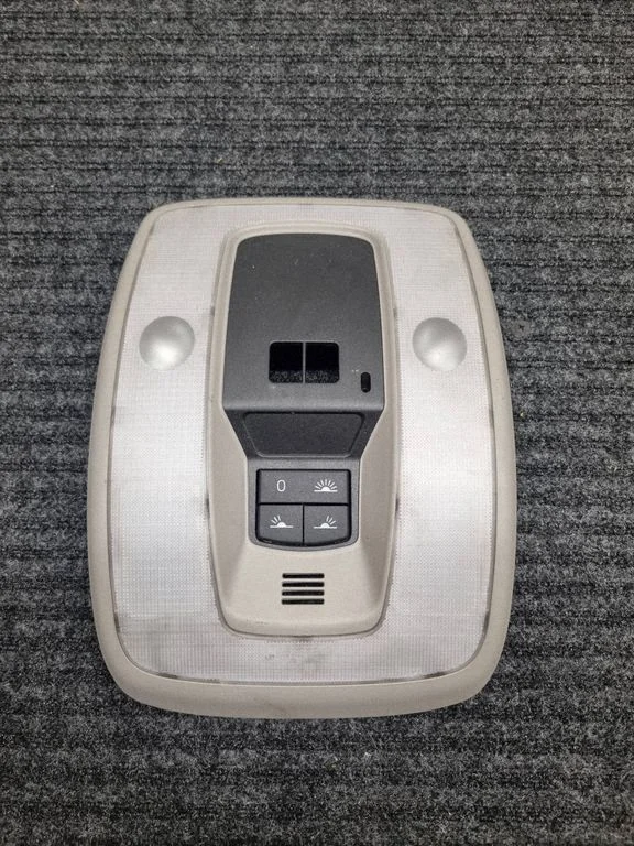Front seat light – Volvo V50 (2008-2012)