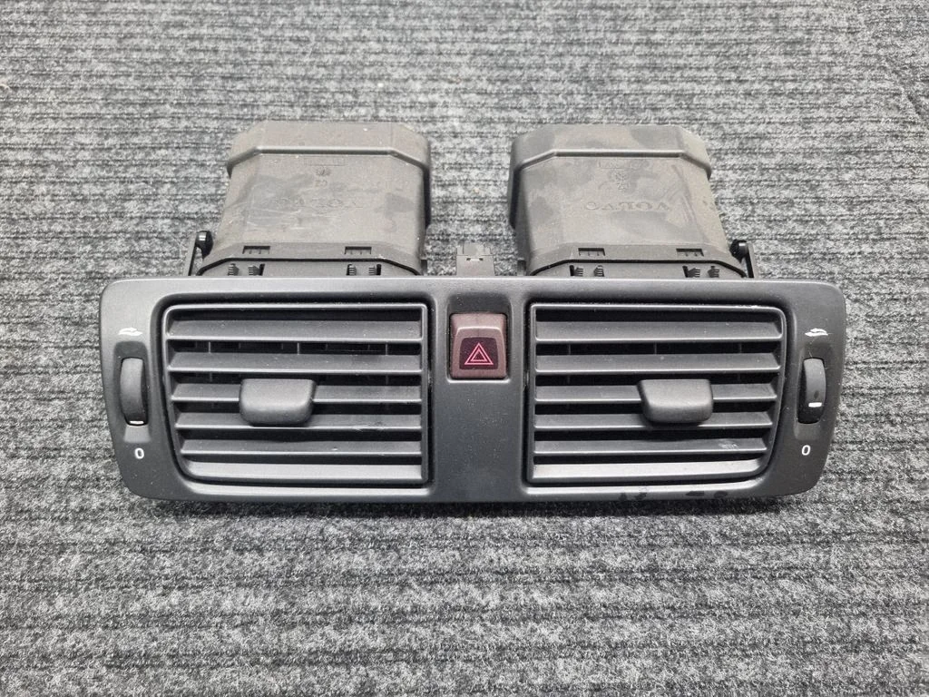 Dash center air vent grill 30722777