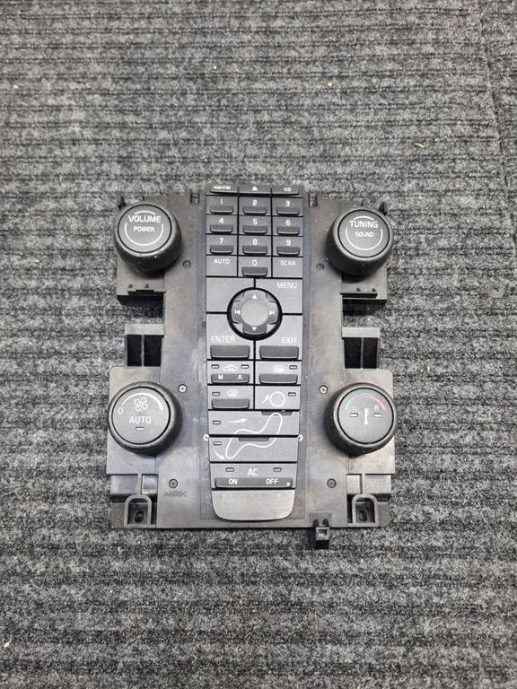 Climate control unit 30737669