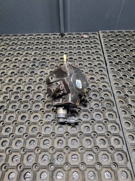 Fuel injection high pressure pump – Renault Trafic III (X82) (2014-)