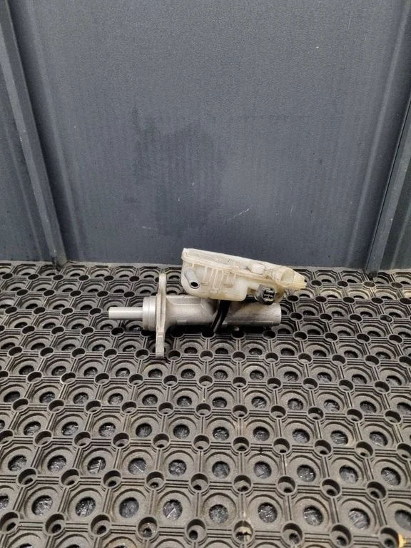 Master brake cylinder 460910323R