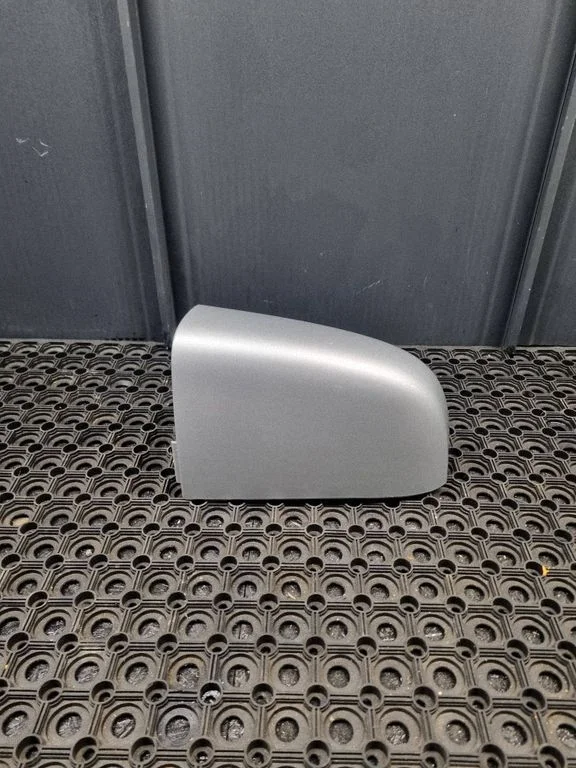Rear fender molding trim 93454109