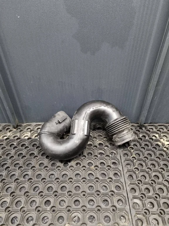 Air intake duct part 93451665