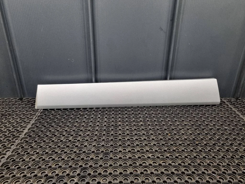 Sliding door trim (molding) – Renault Trafic III (X82) (2014-)