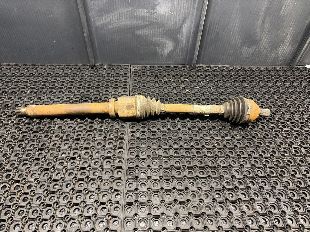 Front driveshaft 6G913B436CC