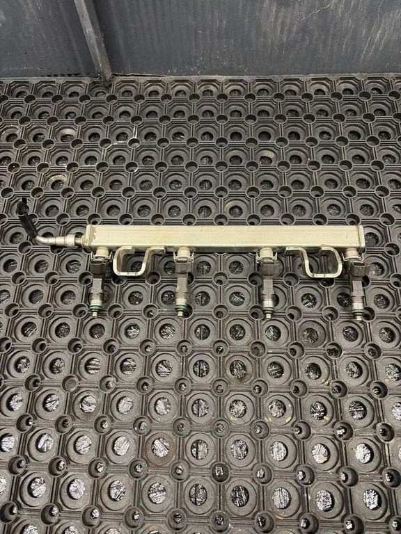 Pihustite (düüside) komplekt – Ford Mondeo MK IV (2007-2014)