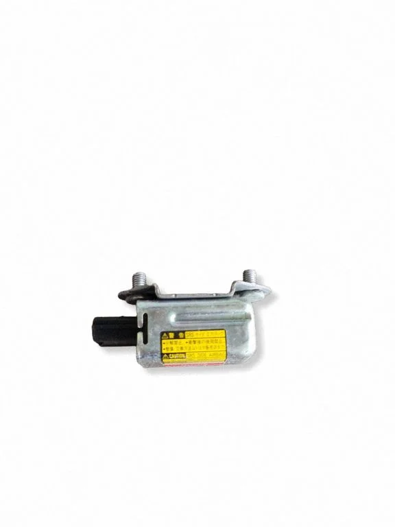 Airbag deployment crash/impact sensor – Toyota Prius (XW20) (2003-2009)