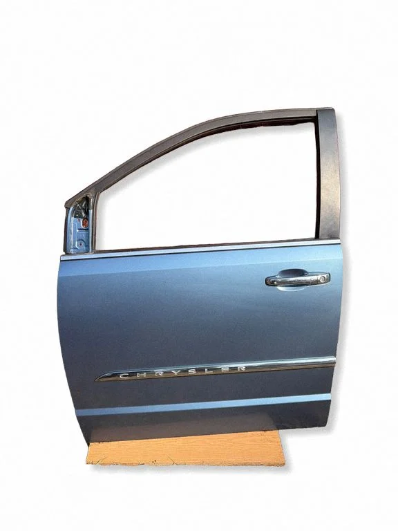 Esiuks – Chrysler Town & Country V (2008-2016)