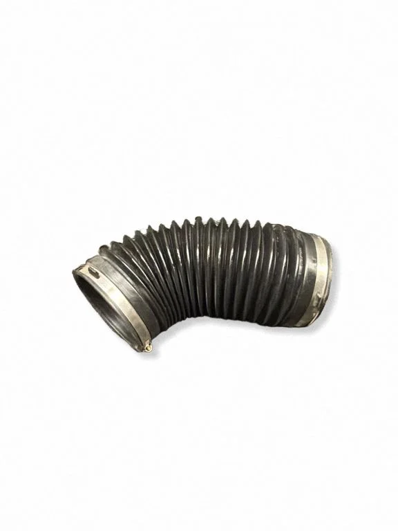 Air intake hose/pipe – Chrysler Town & Country V (2008-2016)