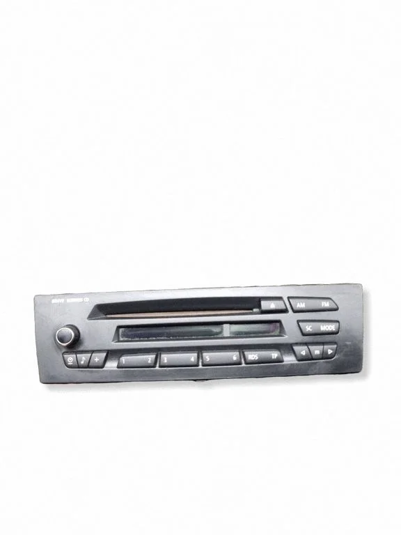 Radio, odtwarzacz CD/DVD, nawigacja 10R022456