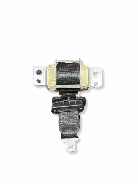 Middle seatbelt (rear) – Chrysler Town & Country V (2008-2016)