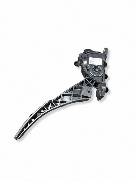Accelerator throttle pedal 05281225AA