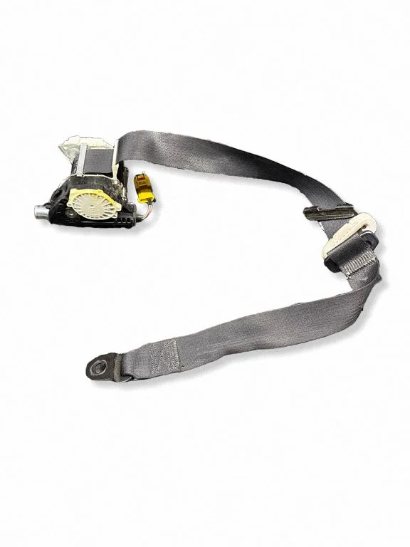Front seatbelt – Chrysler Town & Country V (2008-2016)