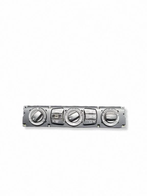 Climate control unit 6978430