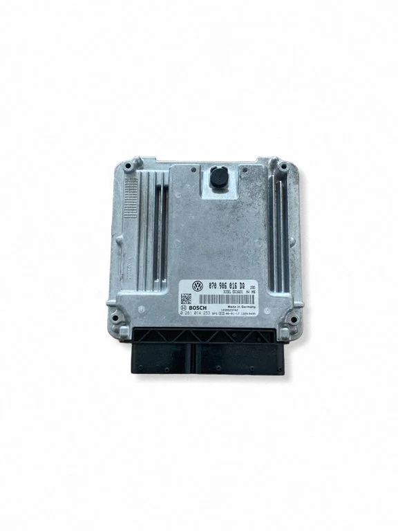 Engine control unit/module – Volkswagen Transporter - Caravelle T5 (2003-2015)