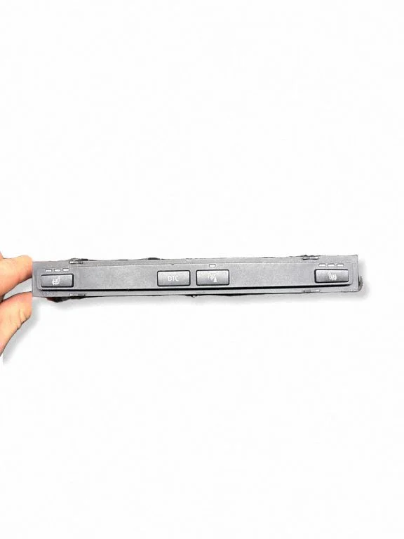 Seat heating switch – BMW 5 Series E60 E61 (2004-2010)