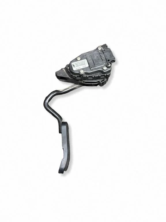 Accelerator throttle pedal 7M3721603D