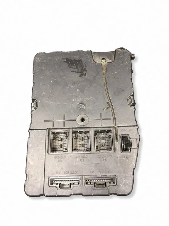 Comfort/convenience module – Renault Megane II (2006-2008)