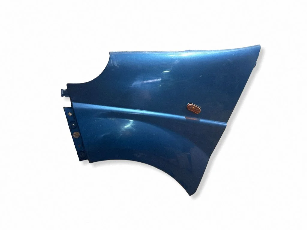 Fender – front left