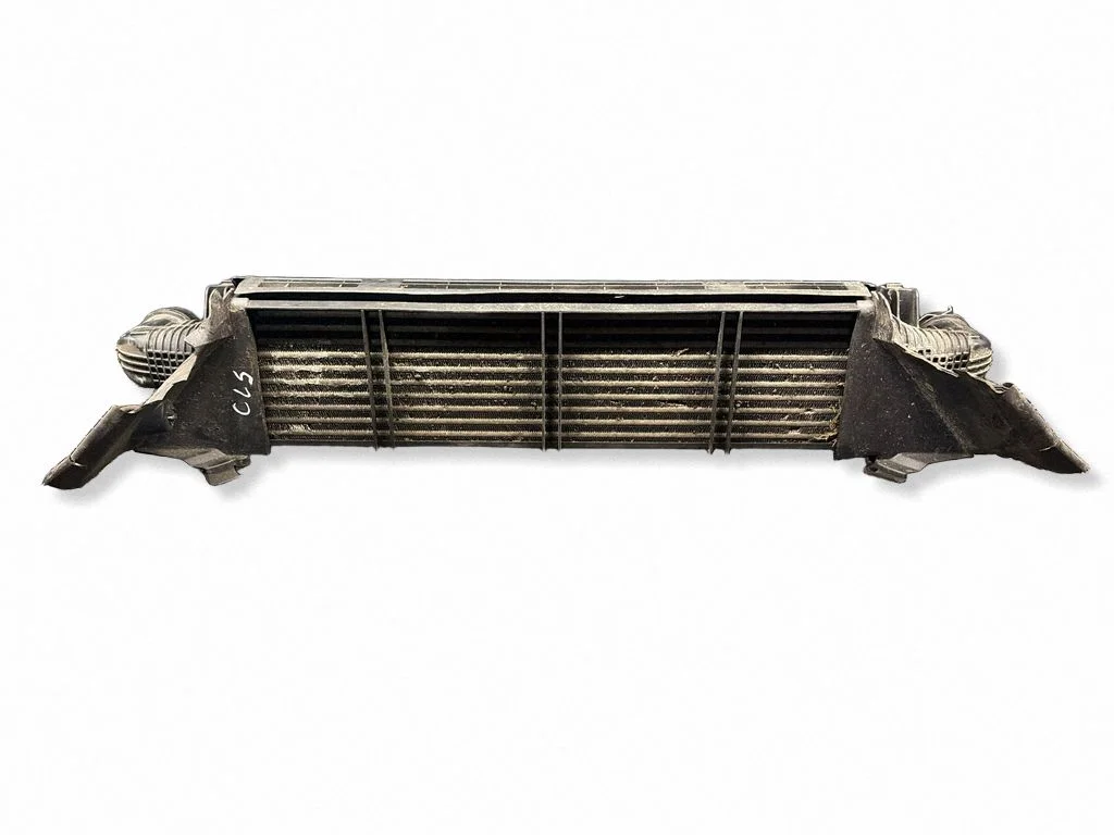 Vahejahuti radiaator – Mercedes-Benz CLS-klass C218 X218 (2011-2017)