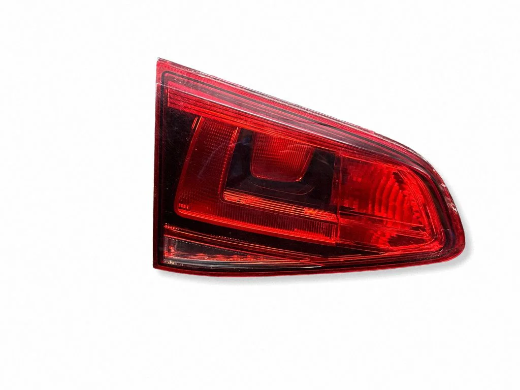 Tailgate rear/tail lights 5GM945093B