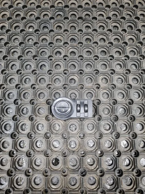 Light switch – Opel Insignia A (2008-2017)