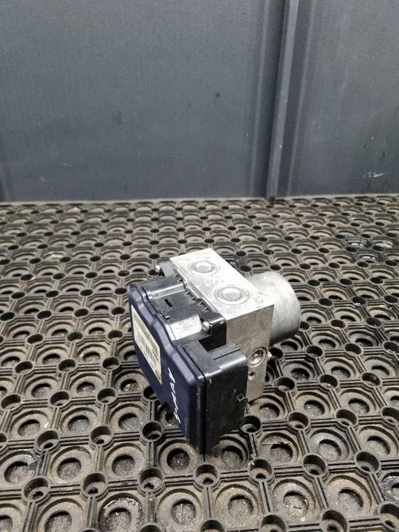 ABS block 8G912C405AB