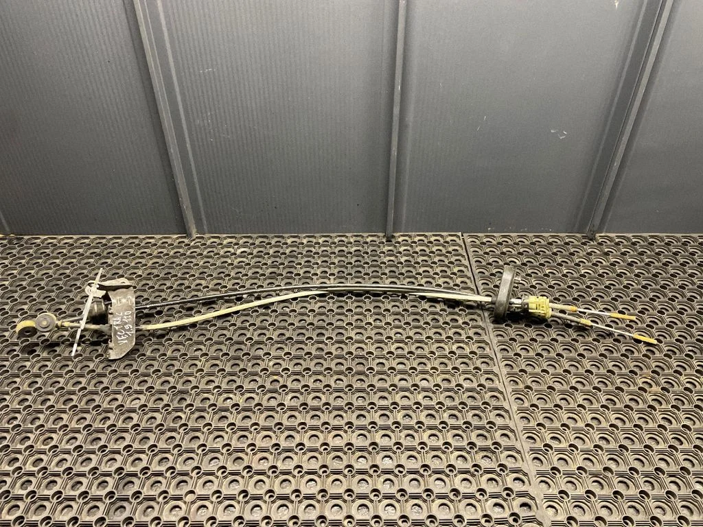 Gear shift cable linkage 55559460