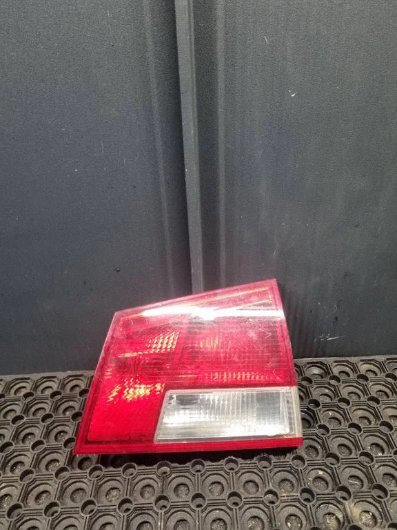Lampa tylna w klapie 443502
