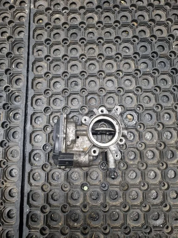 Throttle valve – Opel Insignia A (2008-2017)