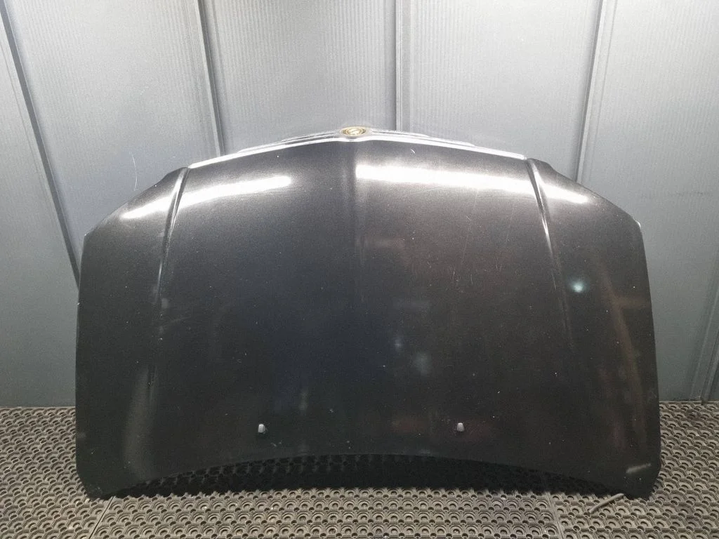 Engine bonnet/hood – Chrysler Grand Voyager V (2007-2015)