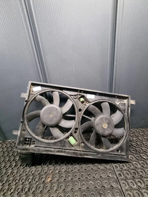 Electric radiator cooling fan P0270003