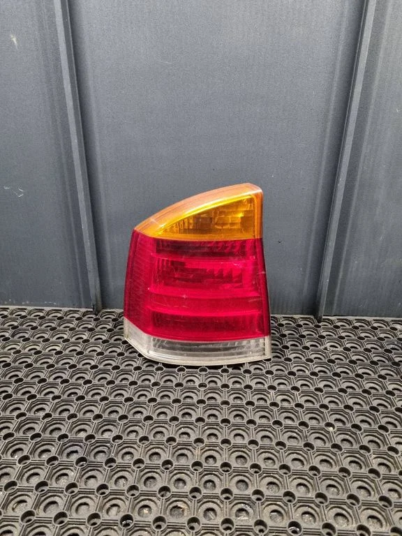 Rear/tail lights – Opel Vectra C (2002-2005)