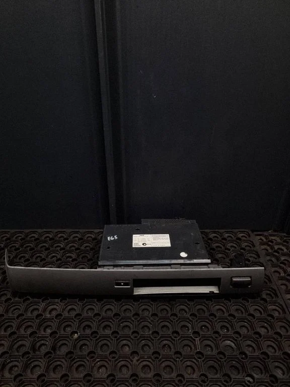 CD/DVD changer – BMW 7 Series E65 E66 (2001-2008)
