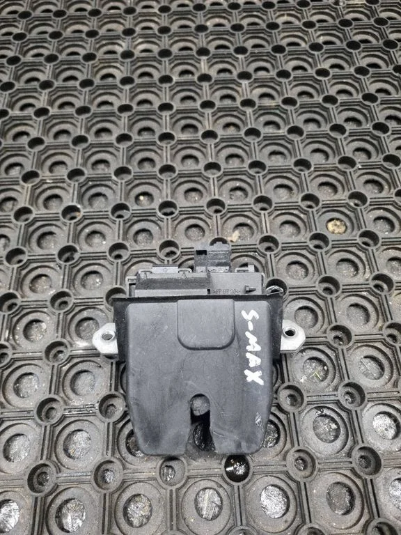 Tailgate/trunk/boot lock/catch/latch 01041155002