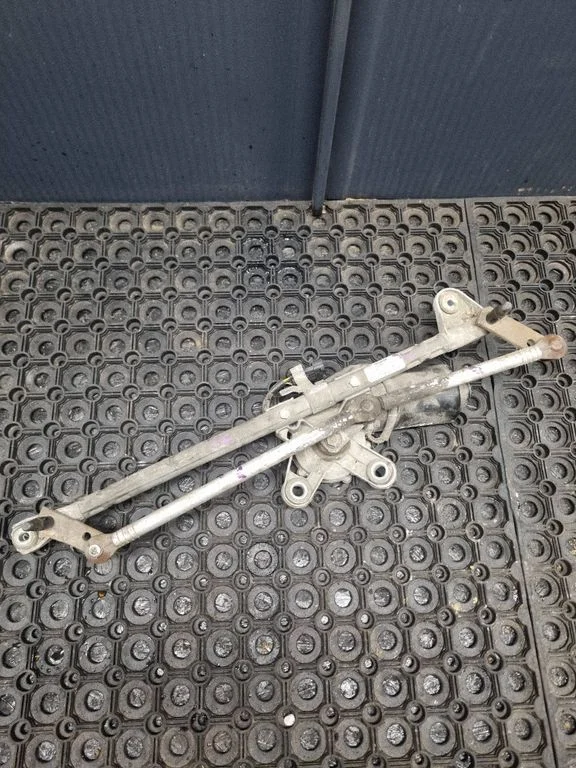 Front wiper linkage and motor – Opel Signum (2003-2008)