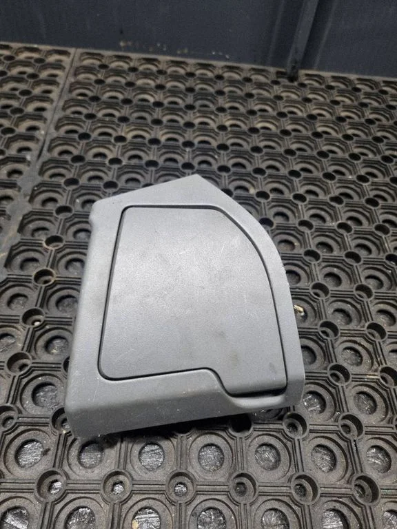 Cup holder – Nissan X-Trail T31 (2007-2014)