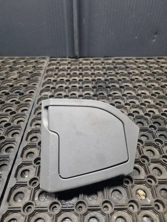 Cup holder – Nissan X-Trail T31 (2007-2014)